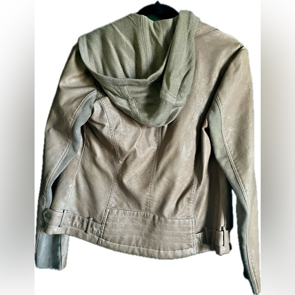 Women’s Bernardo Leather Jacket - Picture 4 of 7